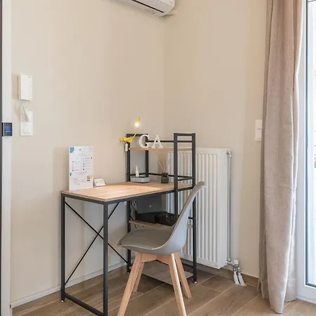 Attiki Metro Top Floor By Greece Apartment Atenas Exterior foto