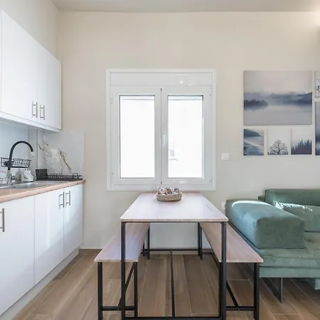 Attiki Metro Top Floor By Greece Apartment Atenas Exterior foto